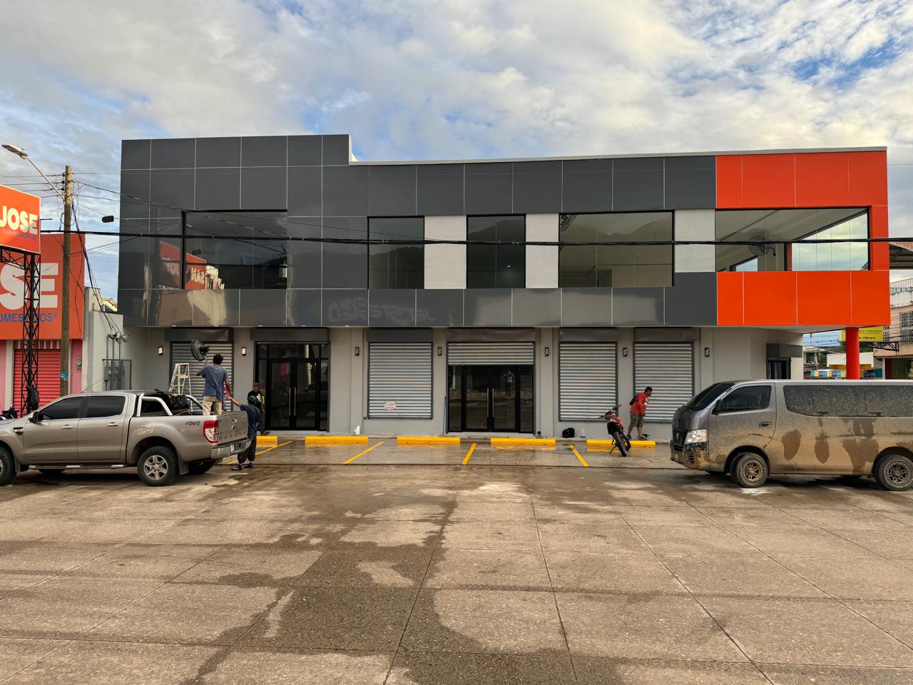Foto de Construcción Locales Comerciales La Explosión en Catacamas Olancho.